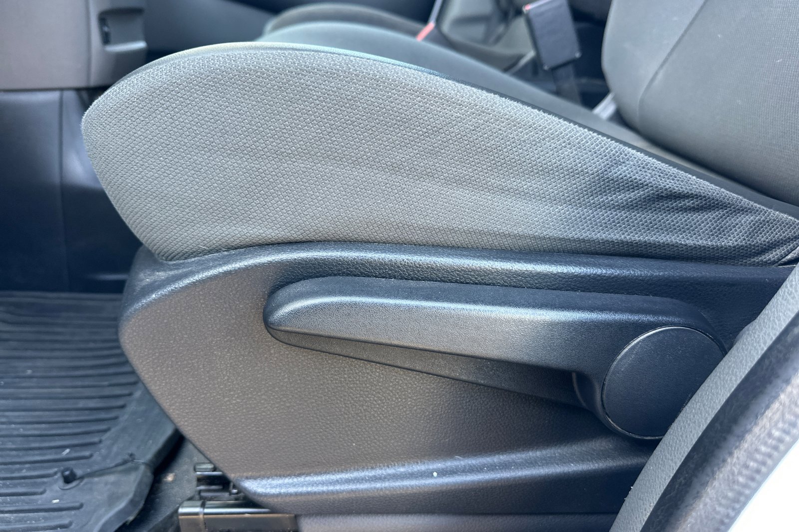 Used 2018 Nissan NV200 SV w/ Navigation Package image 13