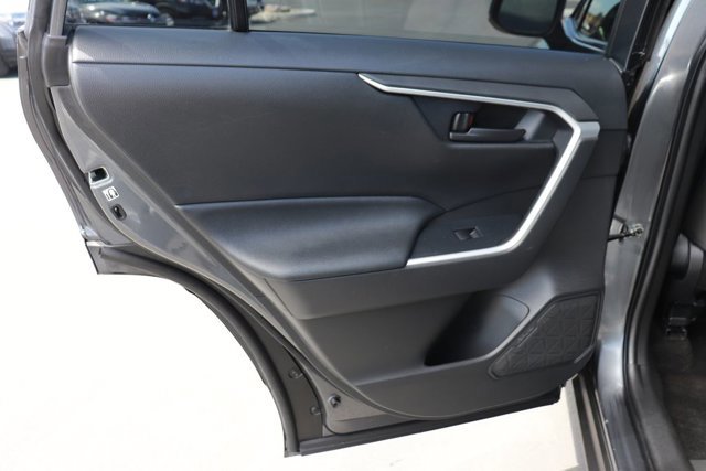 Used 2020 Toyota RAV4 LE w/ Carpet Mat Package FWD image 13