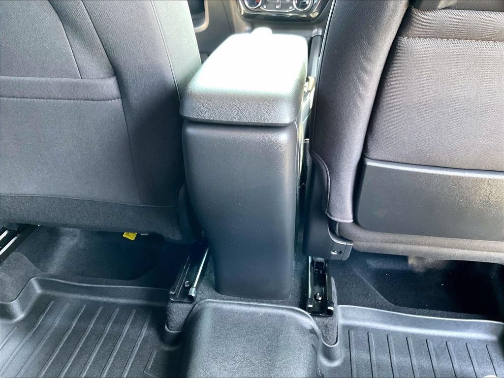 Used 2024 Chevrolet TrailBlazer LT w/ LT Cold Weather Package AWD/4WD image 26