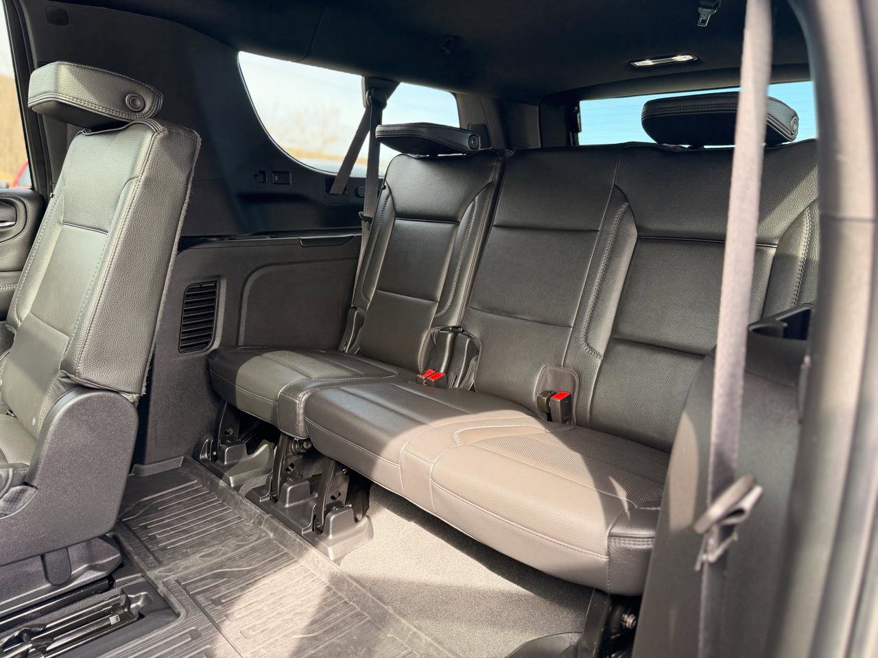 Used 2024 GMC Yukon XL Denali AWD/4WD image 26