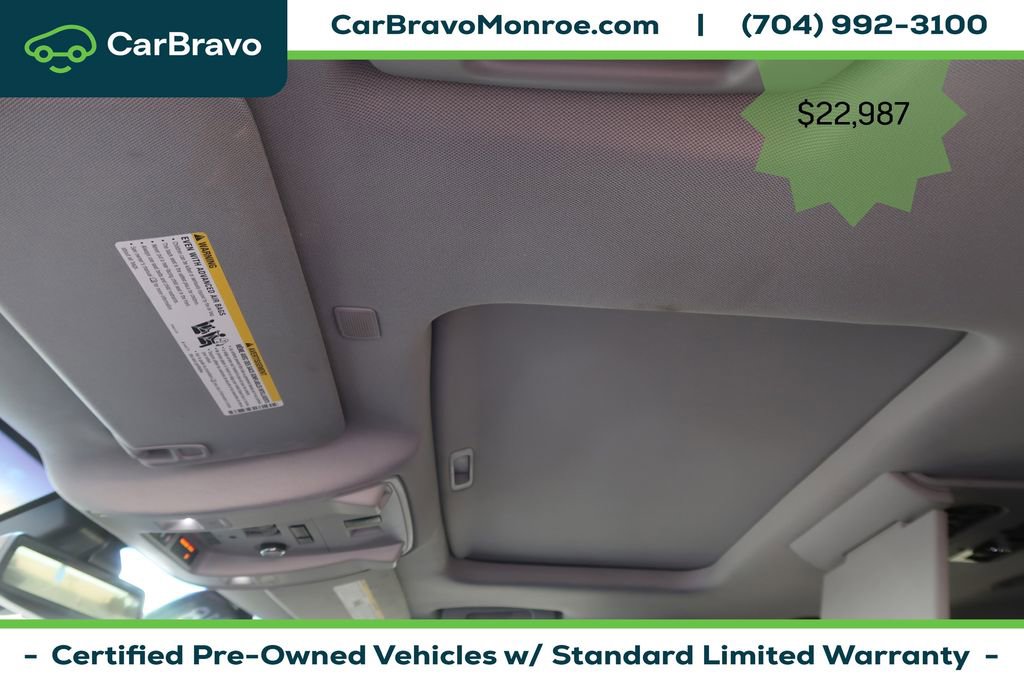 Certified 2018 Cadillac Escalade Premium Luxury AWD/4WD image 13