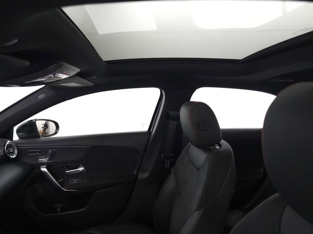 Certified 2022 Mercedes-Benz A 220 4MATIC image 23