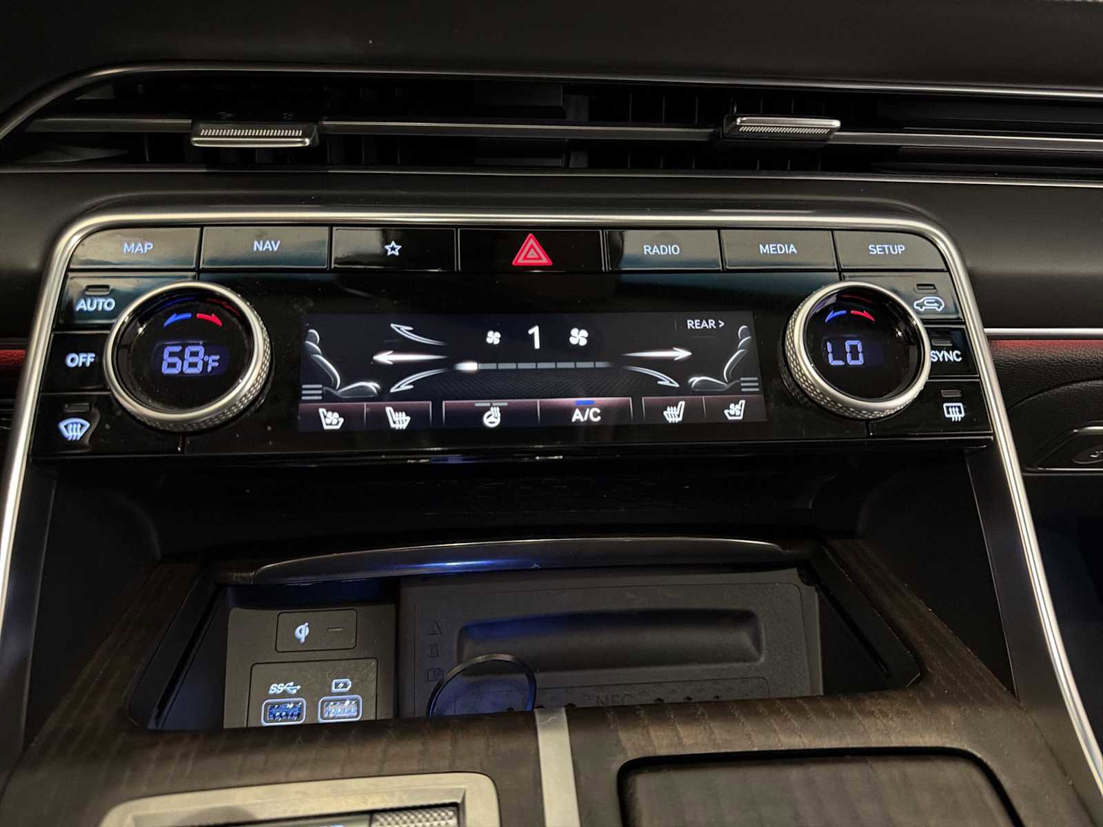 Used 2023 Genesis GV80 3.5T w/ Prestige Package image 17