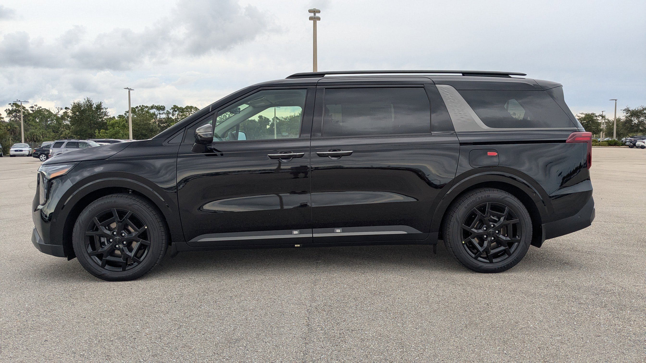 New 2026 Kia Carnival SX Prestige image 8