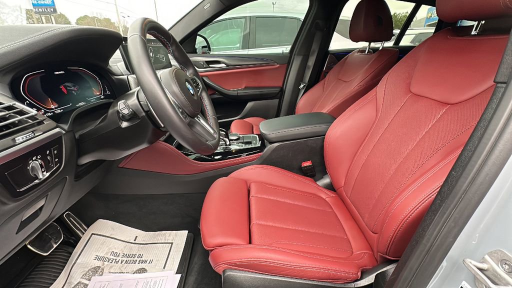 Used 2024 BMW X4 M40i w/ Premium Package image 10