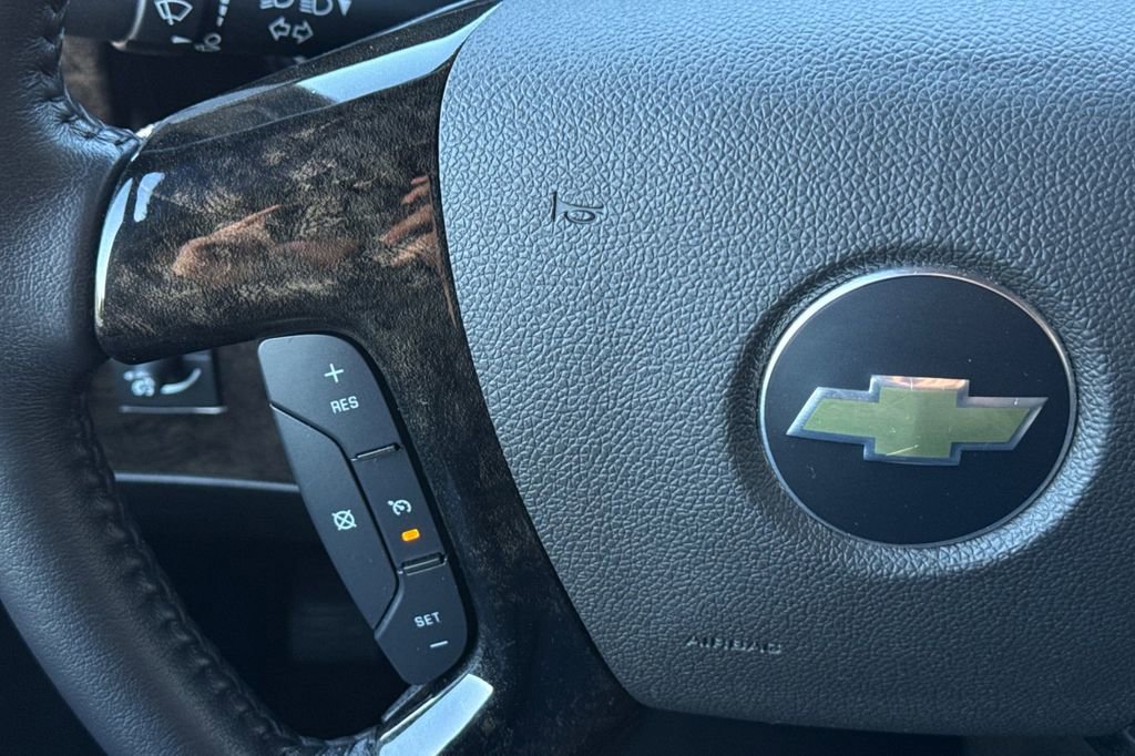 Used 2023 Chevrolet Express 2500 image 28