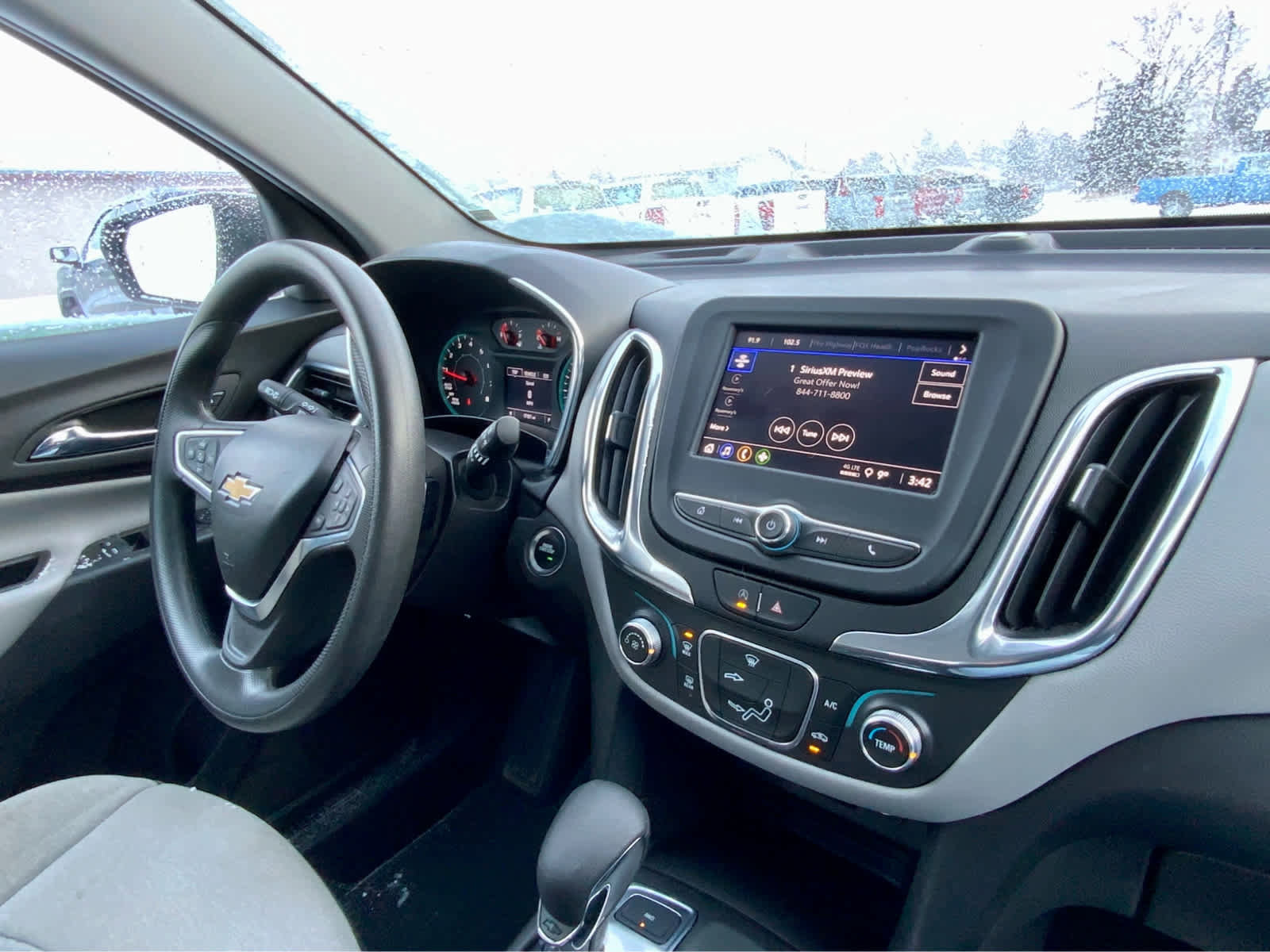 Certified 2022 Chevrolet Equinox LS image 37