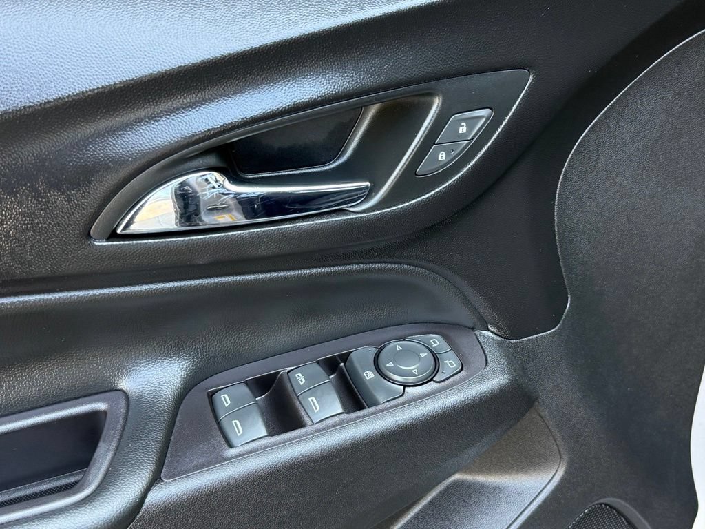 Used 2019 Chevrolet Equinox LT FWD image 11