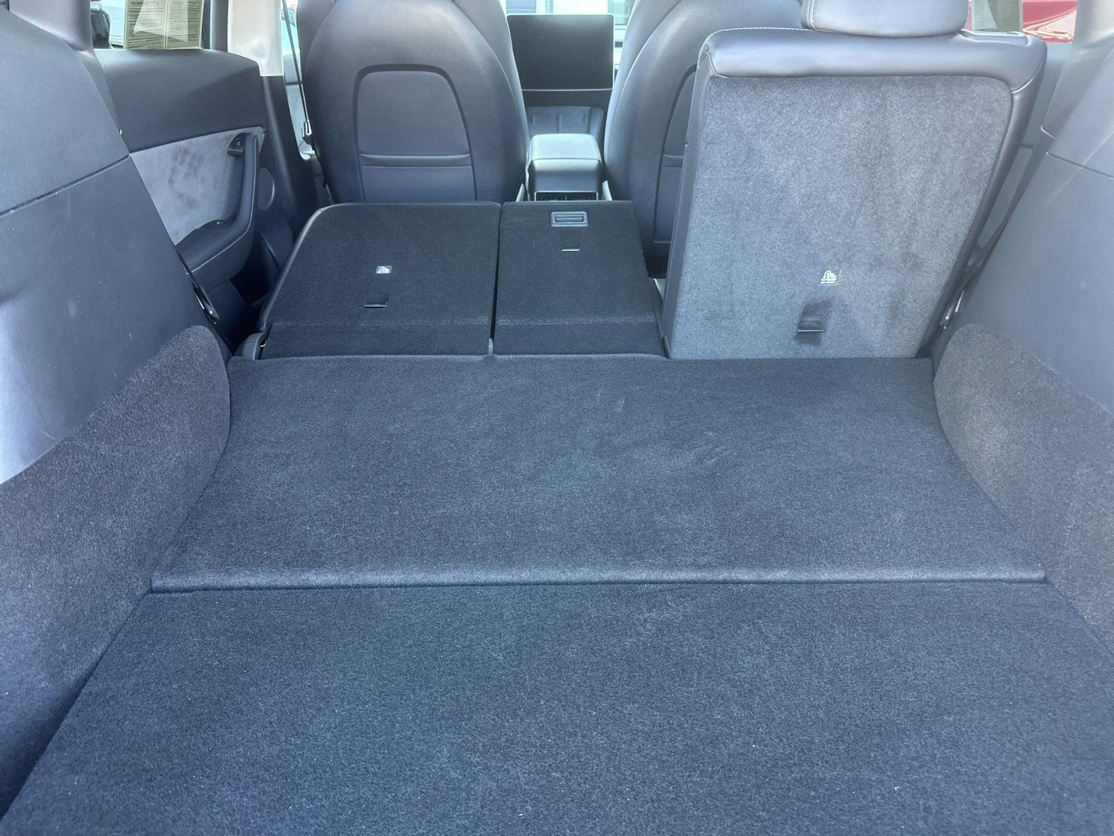 Used 2022 Tesla Model Y Long Range image 15