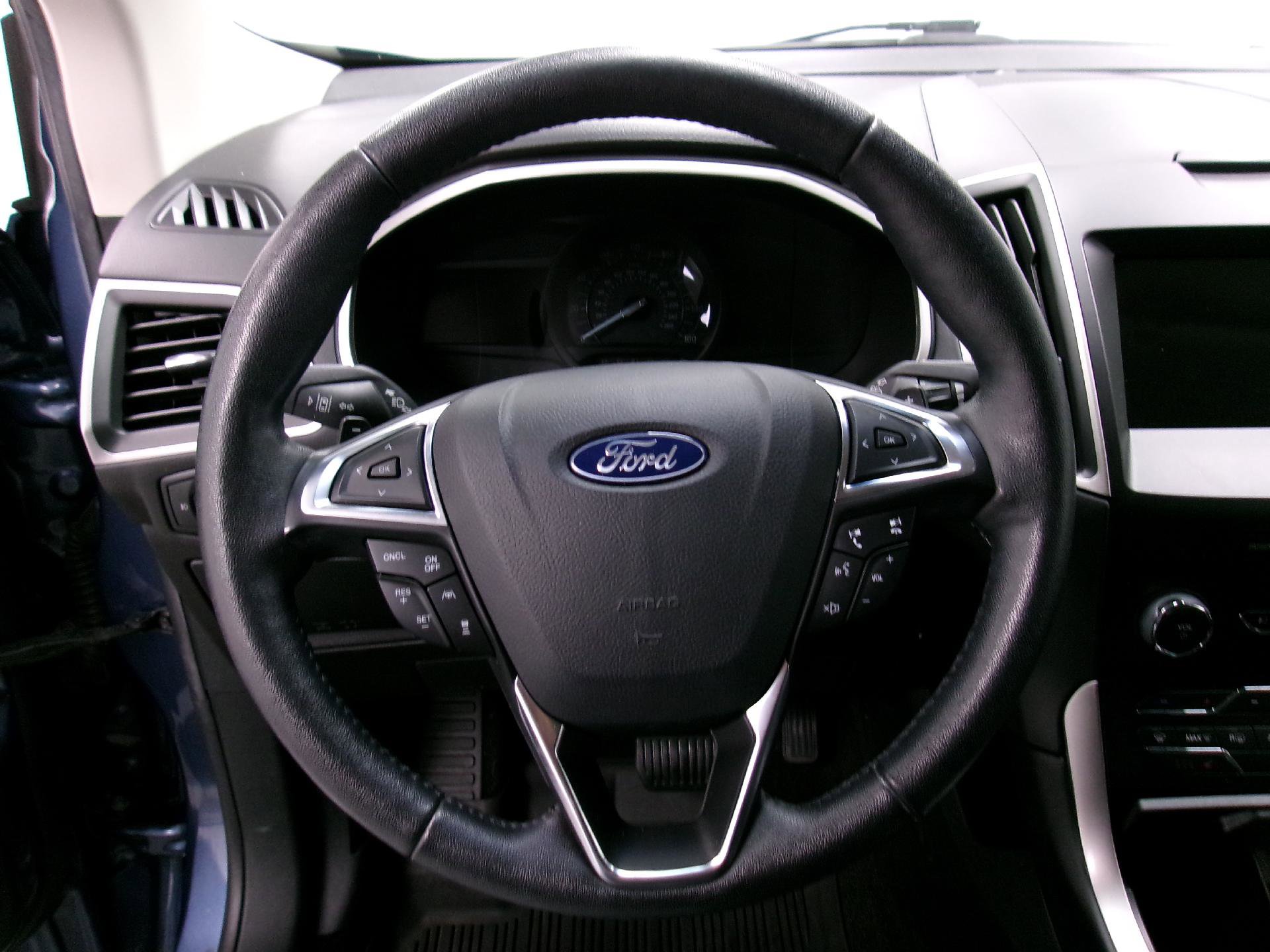 Used 2019 Ford Edge SEL w/ Equipment Group 201A image 7