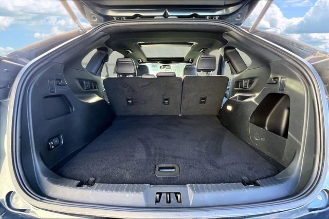 Used 2022 Ford Edge ST-Line w/ Class II Trailer Tow Package image 25