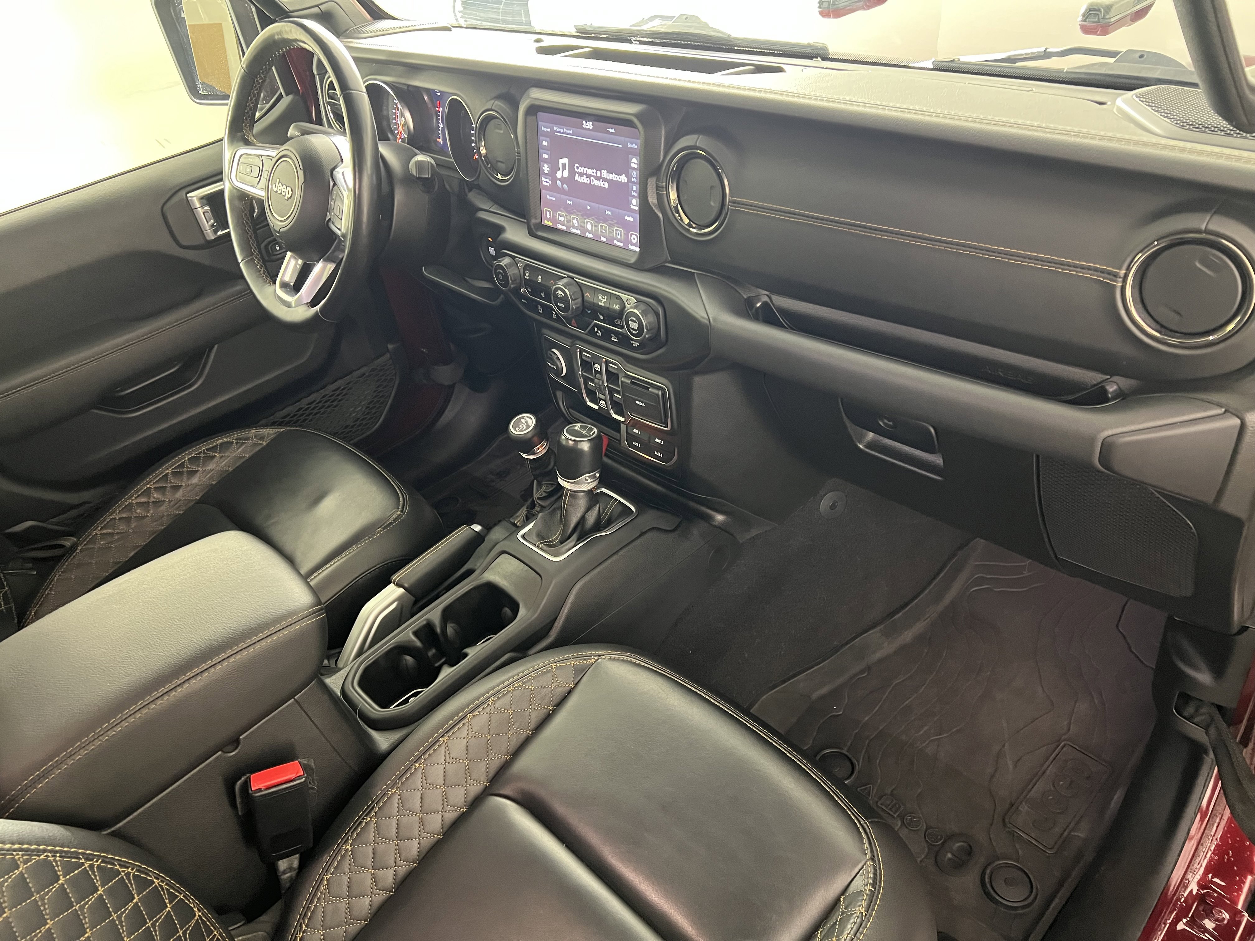 Used 2021 Jeep Gladiator Overland image 25