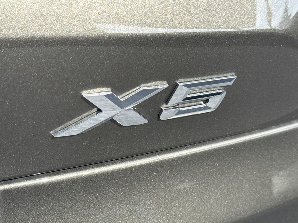 New 2026 BMW X5 xDrive40i w/ M Sport Package image 12