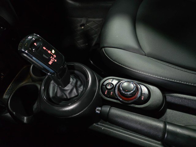 Used 2023 MINI Cooper 2-Door Hardtop image 27