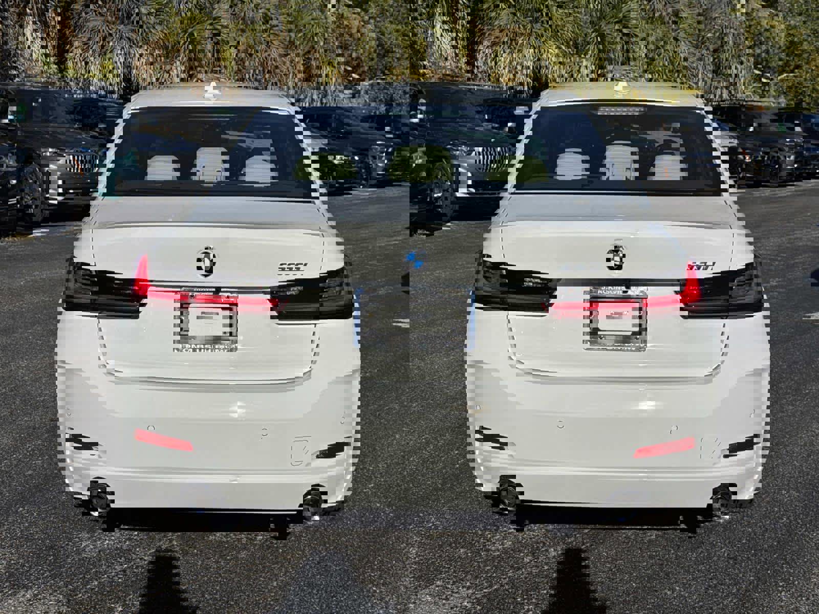 New 2026 BMW 330i Sedan w/ Premium Package image 4