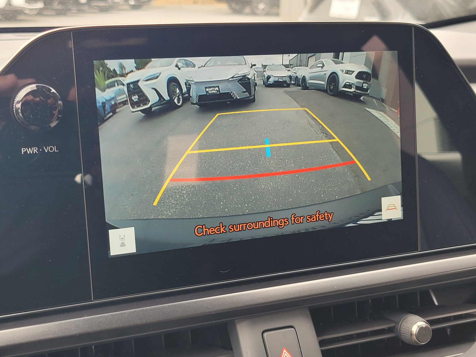 Certified 2025 Lexus UX 300h FWD w/ Accessory Package (Z2) image 25