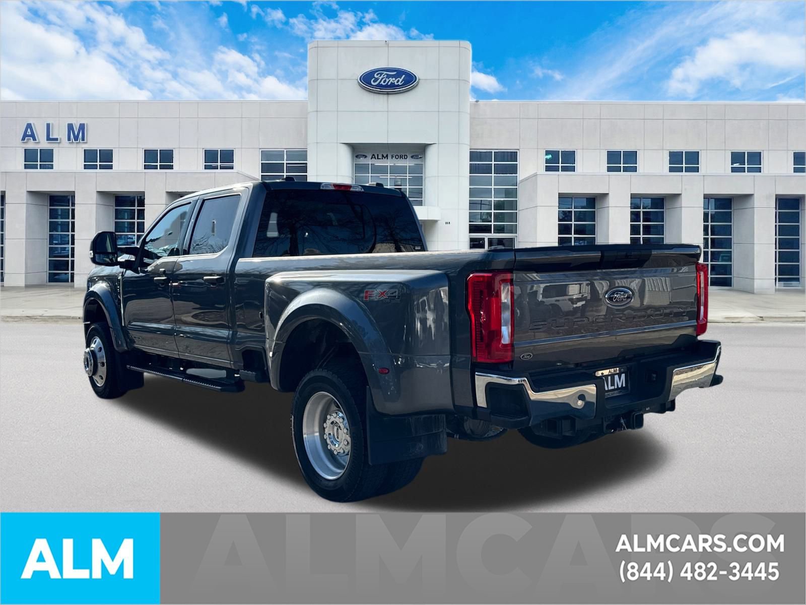 Used 2025 Ford F450 XLT w/ FX4 Off-Road Package image 8