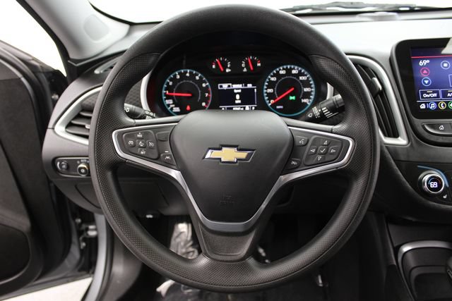 Used 2023 Chevrolet Malibu LT FWD image 17