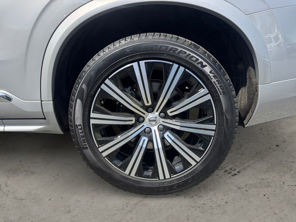 Used 2024 Volvo XC90 B5 Core w/ Climate Package AWD/4WD image 9