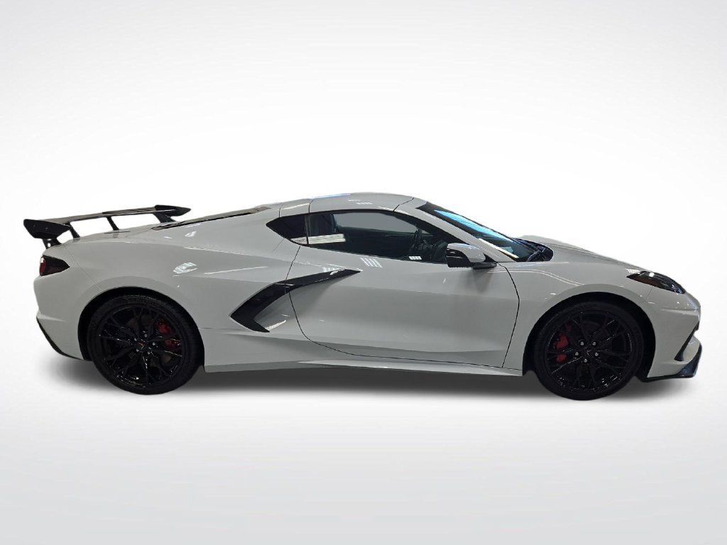 New 2027 Chevrolet Corvette Stingray Coupe w/ Z51 Performance Package RWD image 6