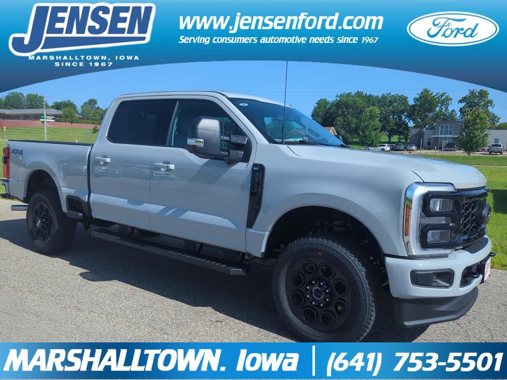 New 2025 Ford F350 XLT w/ Black Appearance Package
