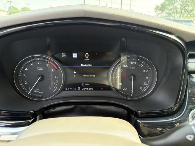 Certified 2025 Cadillac XT6 Premium Luxury w/ Technology Package AWD/4WD image 16