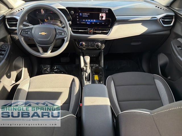 Used 2025 Chevrolet TrailBlazer LT AWD/4WD image 28