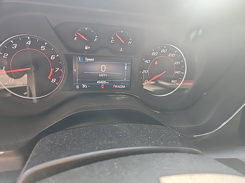 Used 2019 Chevrolet Camaro LT w/ RS Package RWD image 5