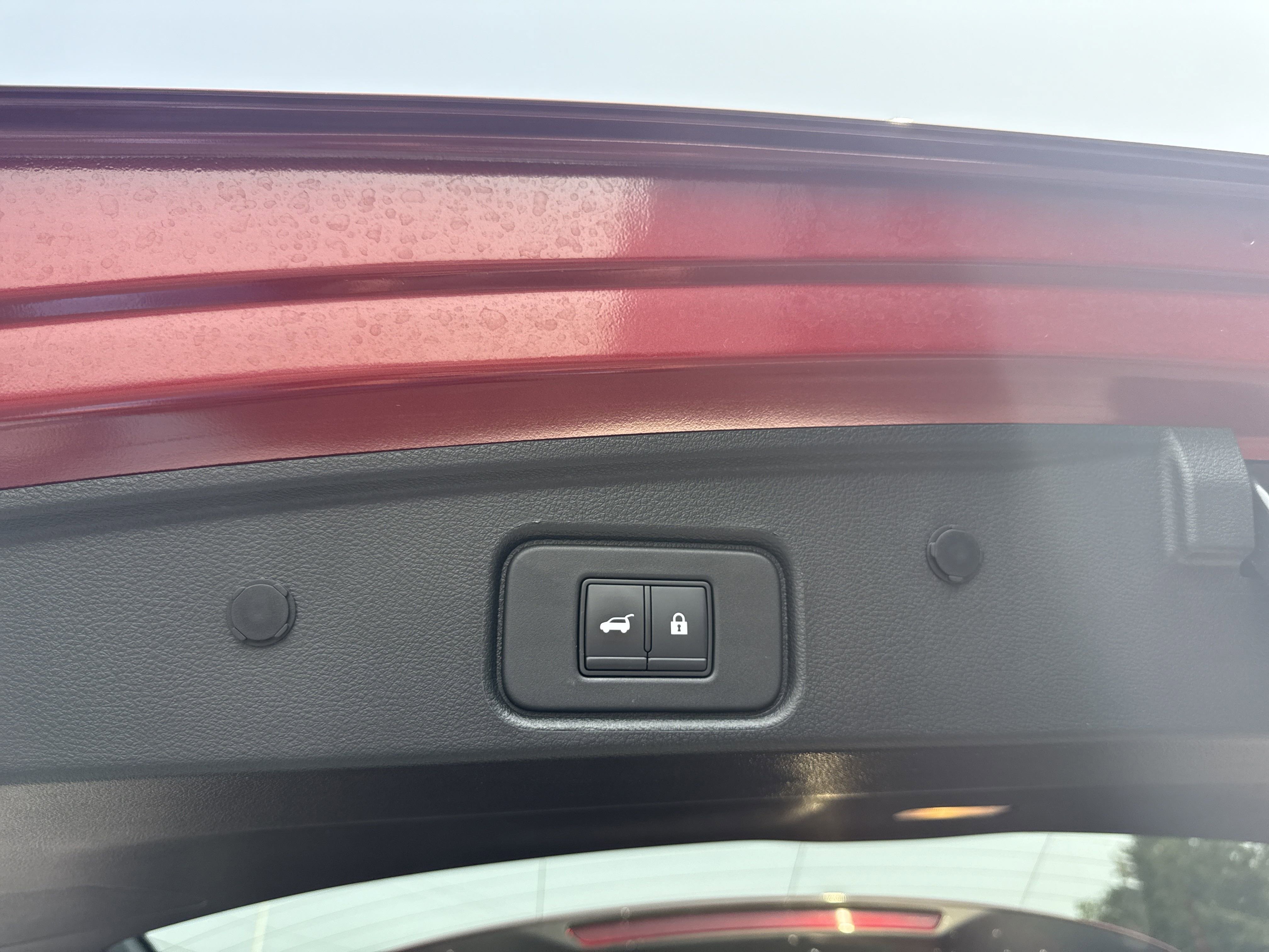 Used 2023 Nissan Pathfinder SL image 14