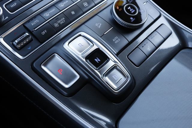 Used 2021 Hyundai Santa Fe SEL Premium AWD/4WD image 32