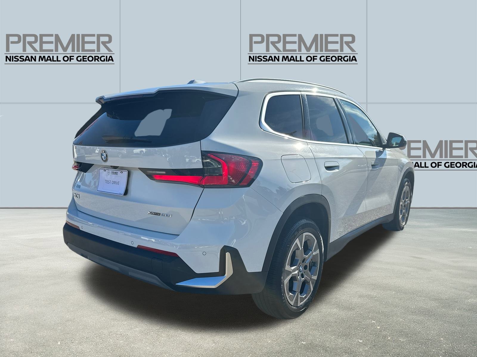 Used 2023 BMW X1 xDrive28i image 5