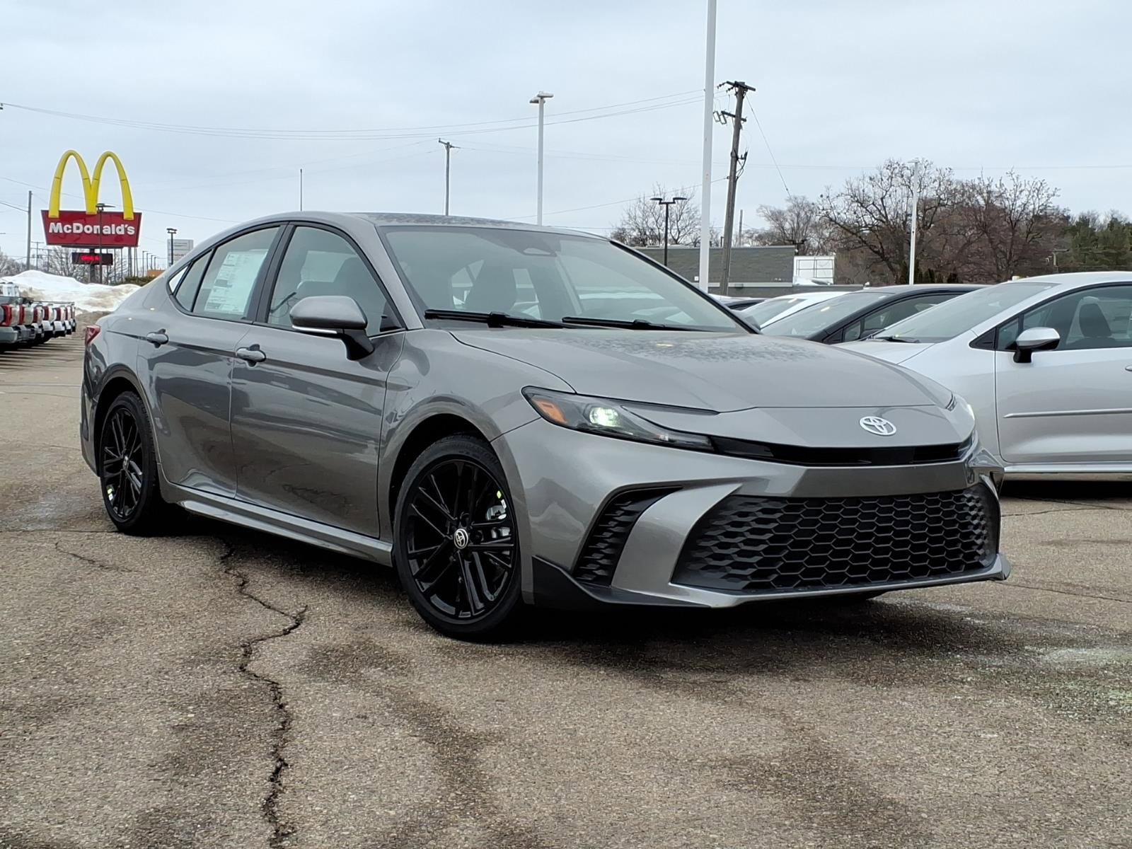 New 2026 Toyota Camry SE image 1