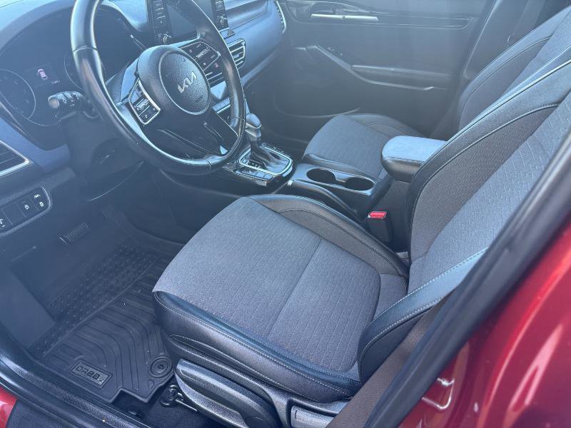 Used 2023 Kia Seltos S AWD/4WD image 11