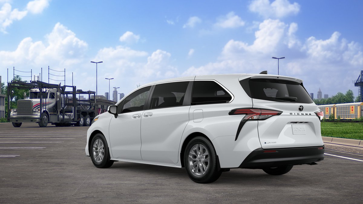 New 2026 Toyota Sienna LE AWD/4WD image 5