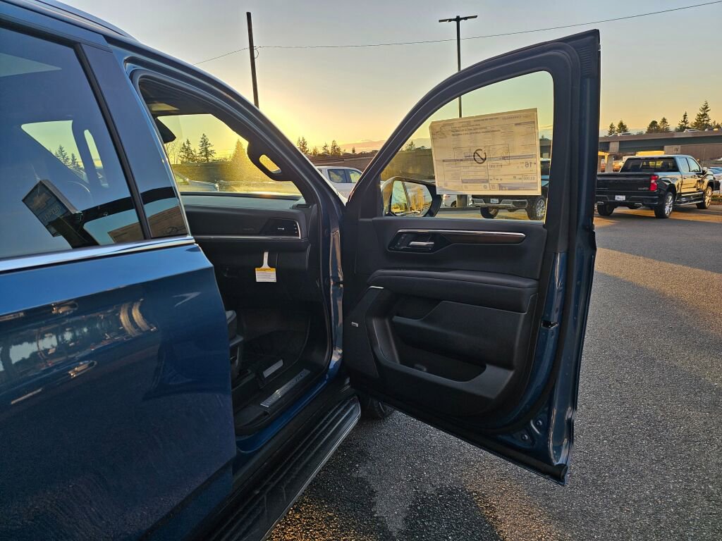 New 2026 Chevrolet Tahoe High Country w/ Sun And Tow Package image 31