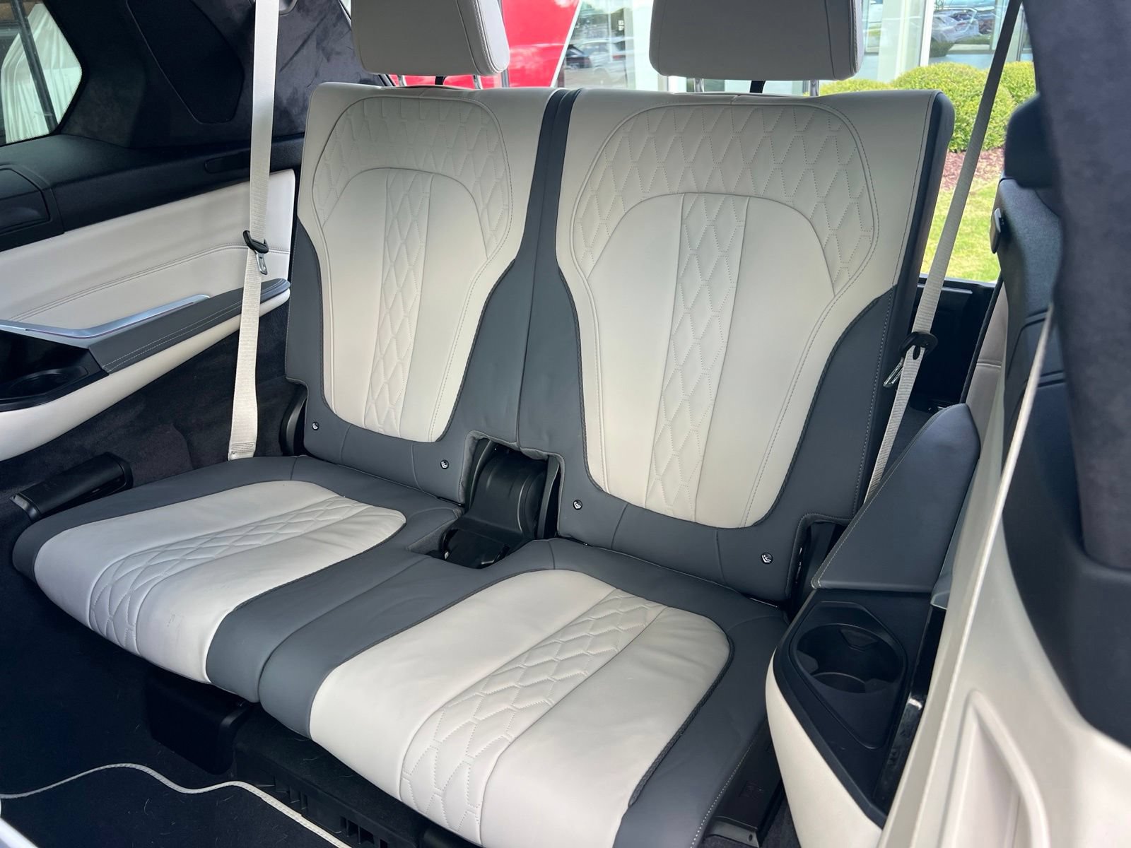 Used 2024 BMW X7 M60i w/ Executive Package AWD/4WD image 37