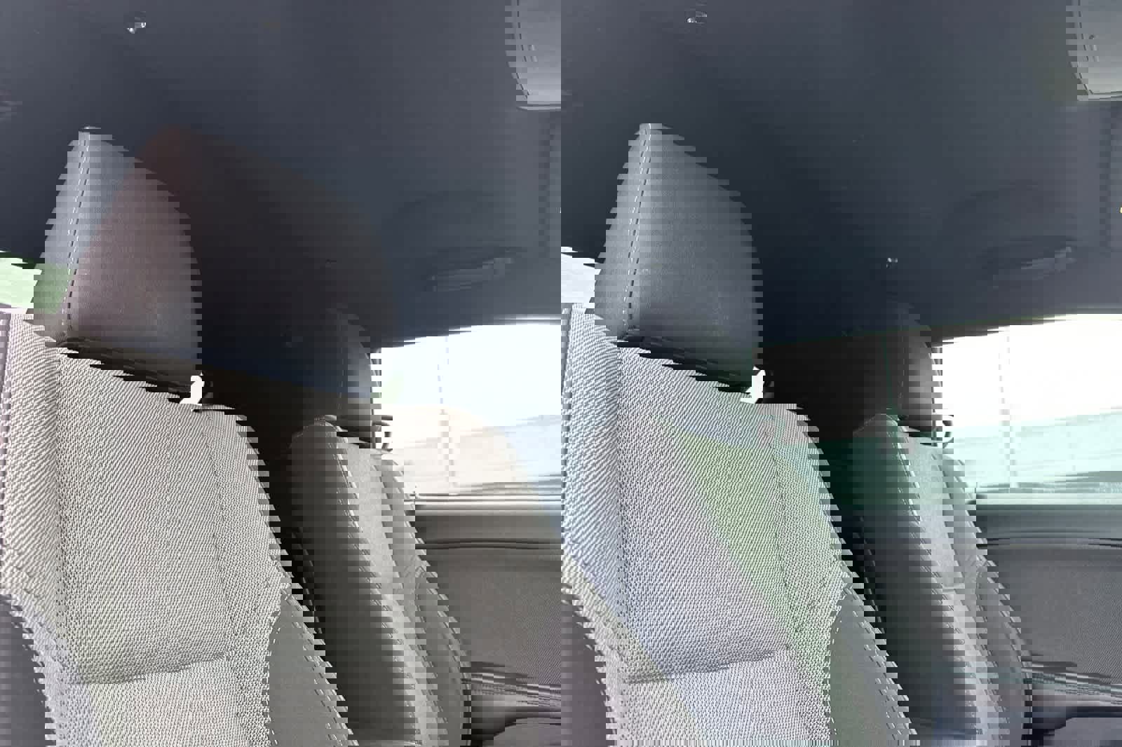 Used 2015 Dodge Challenger R/T w/ Quick Order Package 28B R/T RWD image 16