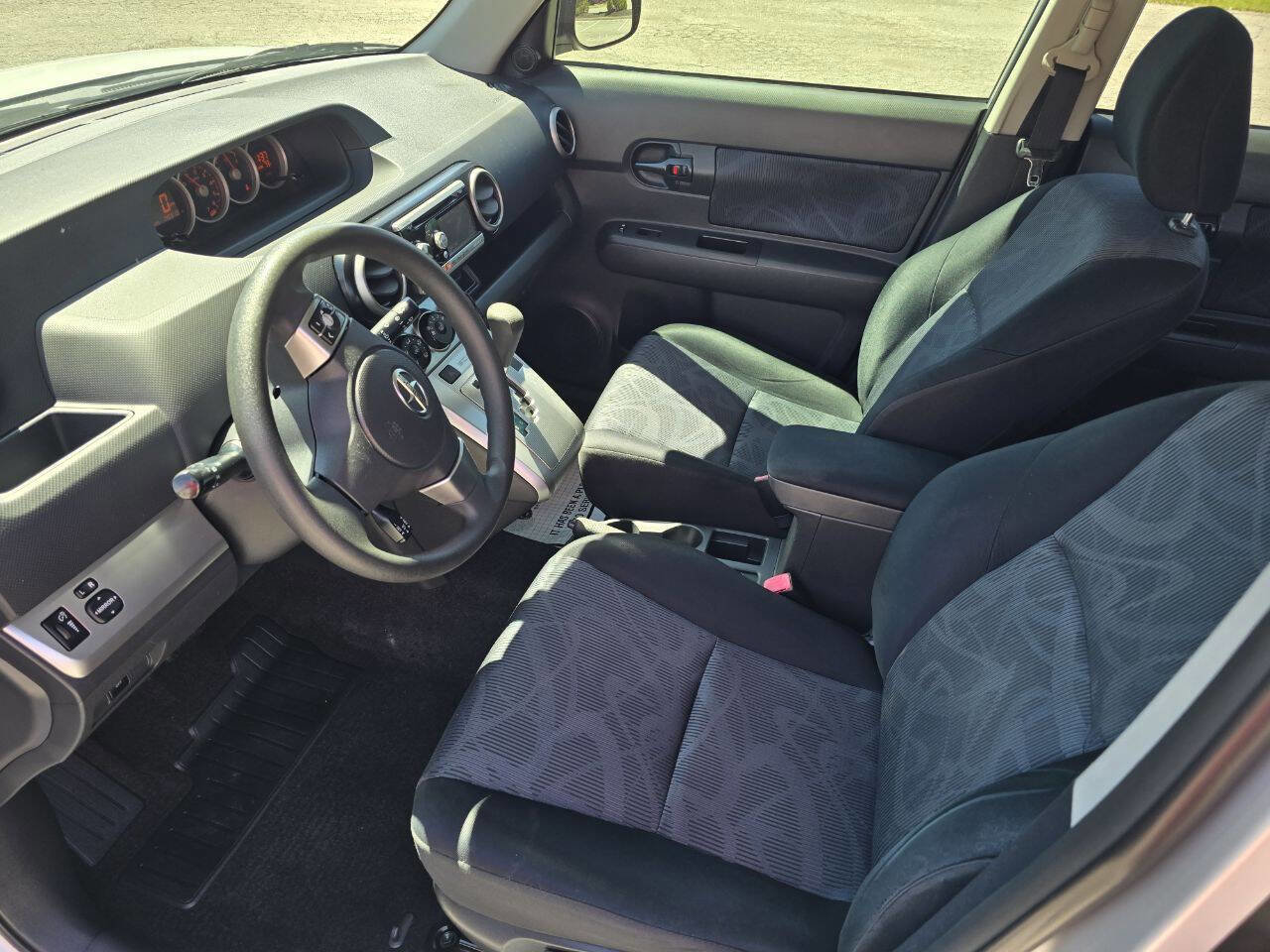 Used 2011 Scion xB image 17