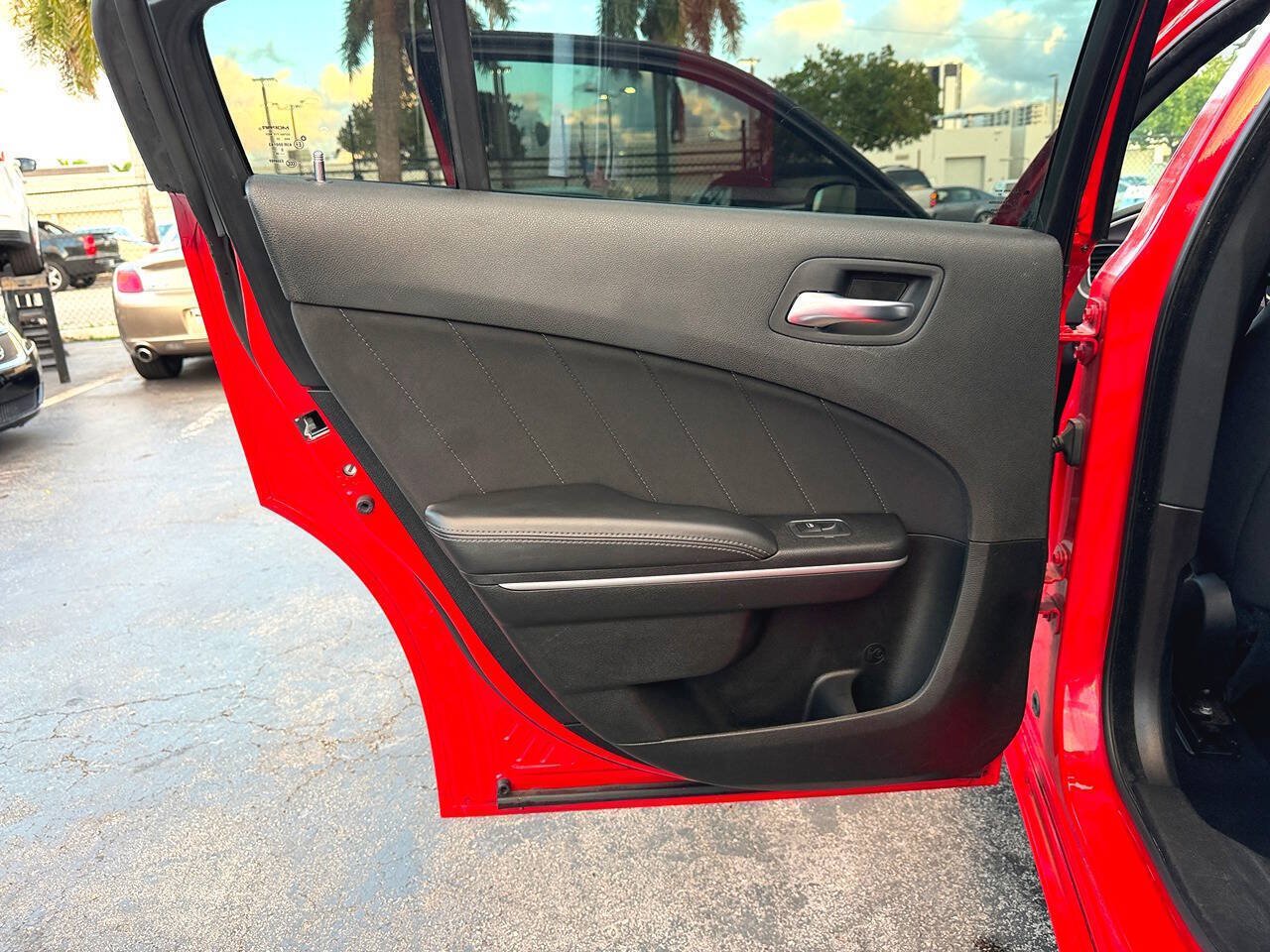 Used 2022 Dodge Charger SXT RWD image 36