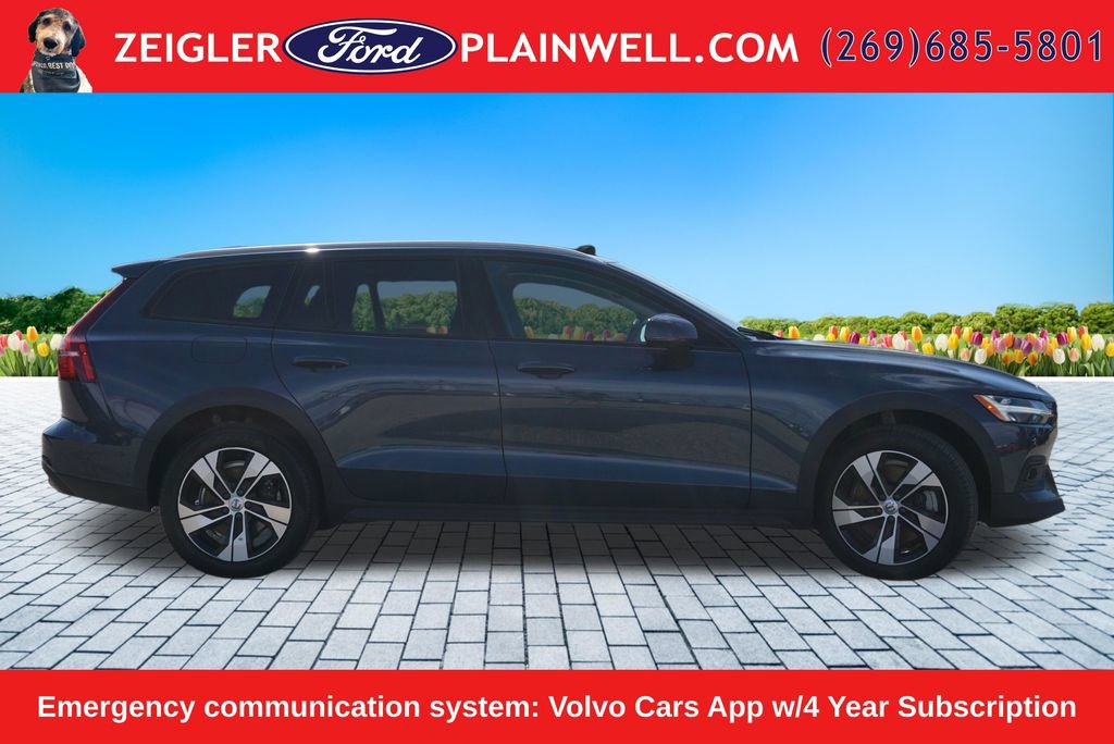 Used 2024 Volvo V60 B5 Cross Country Plus AWD/4WD image 6