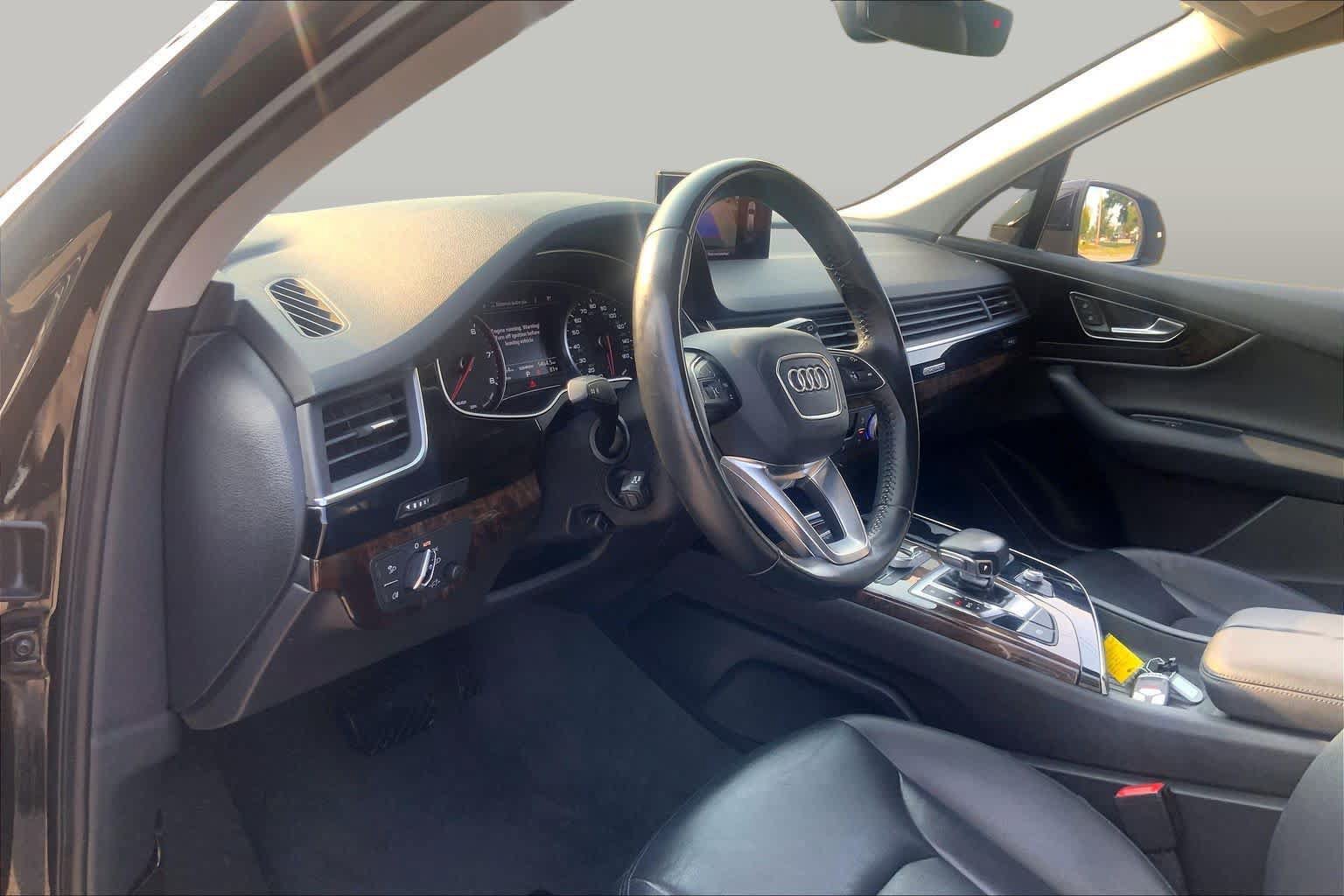 Used 2017 Audi Q7 3.0T Premium Plus AWD/4WD image 17