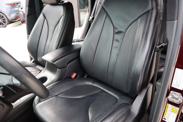 Used 2019 Lincoln MKC Select w/ Select Plus Package AWD/4WD image 10