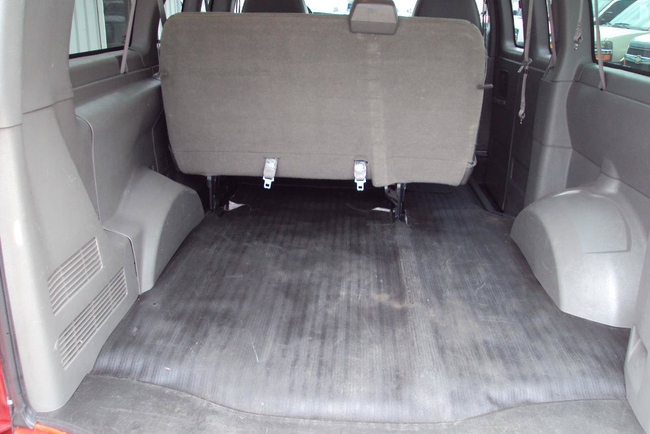 Used 2013 Chevrolet Express 1500 LT w/ LT Preferred Equipment Group AWD/4WD image 9