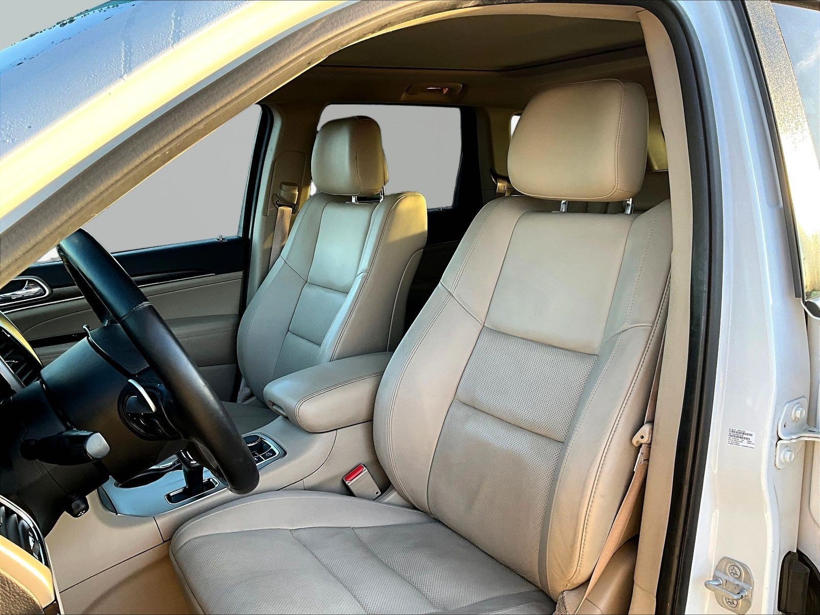 Used 2014 Jeep Grand Cherokee Limited w/ Luxury Group II AWD/4WD image 21