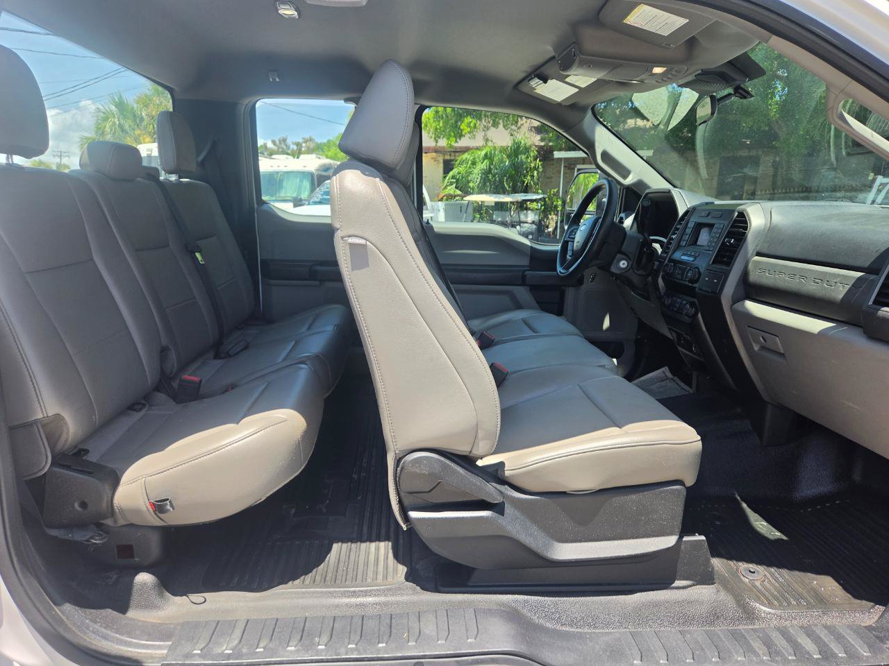 Used 2021 Ford F350 XL w/ Power Equipment Group AWD/4WD image 17