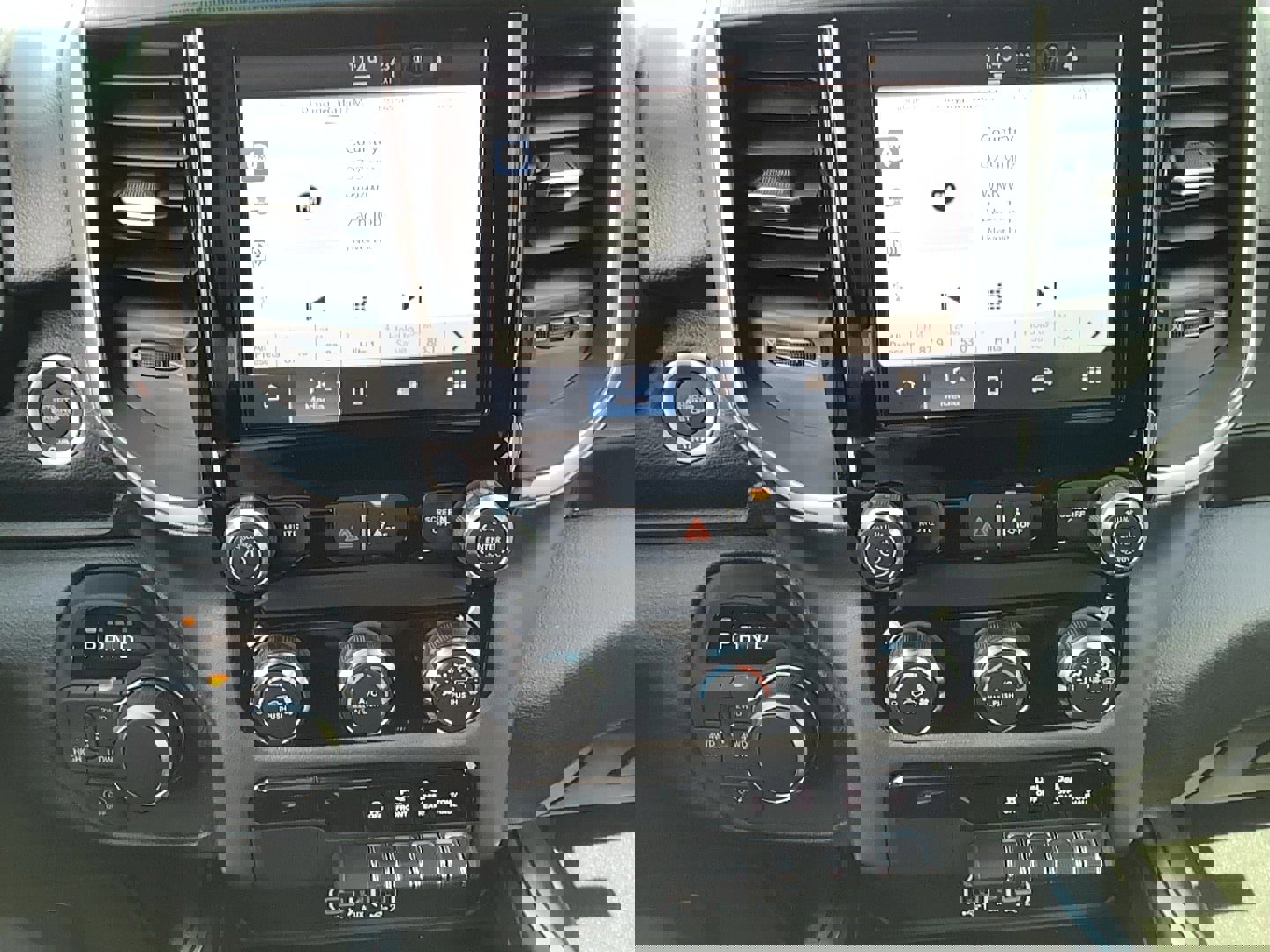 New 2026 RAM 1500 Express image 12