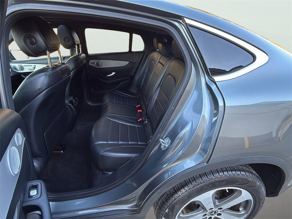 Used 2019 Mercedes-Benz GLC 300 4MATIC Coupe image 20