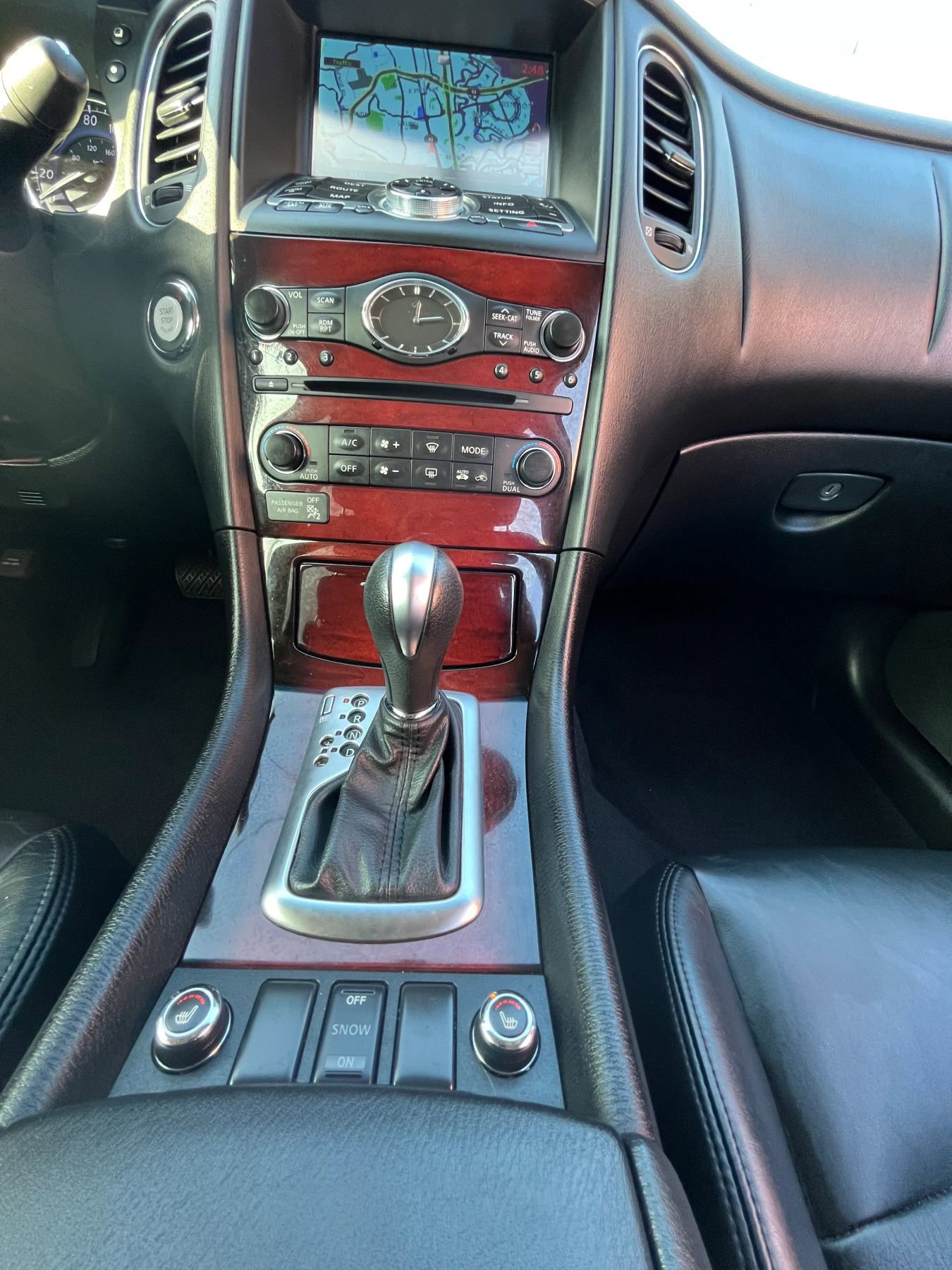 Used 2016 INFINITI QX50 Sport Utility 4D w/ Premium Plus Package image 13