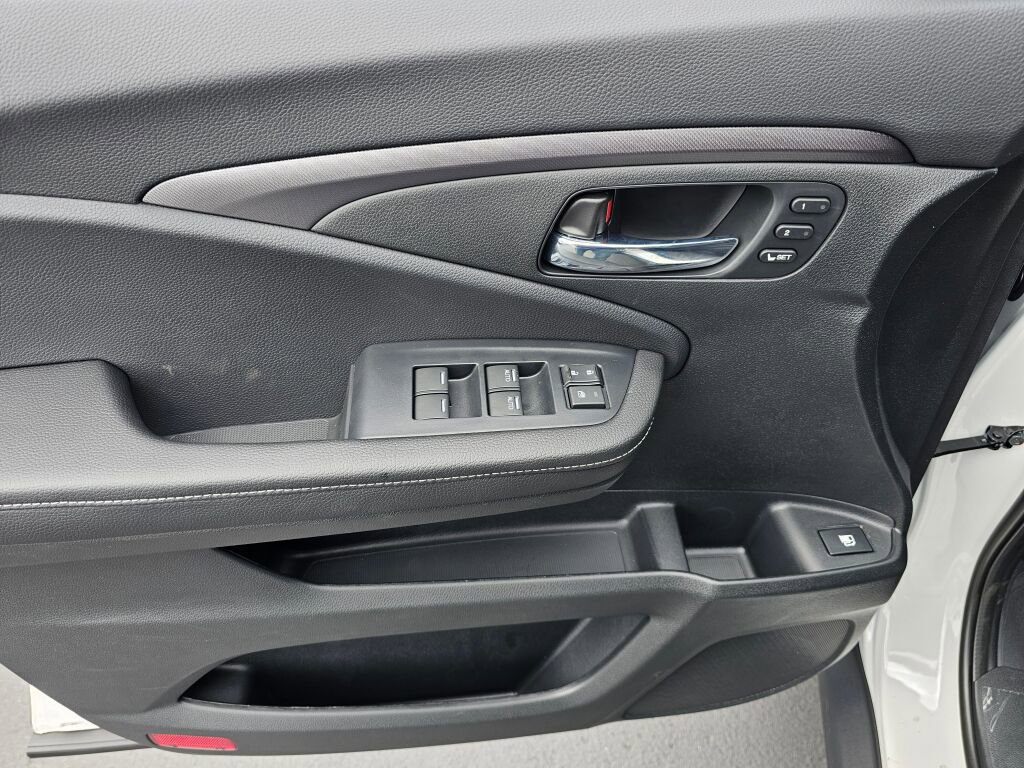 New 2025 Honda Ridgeline RTL image 24