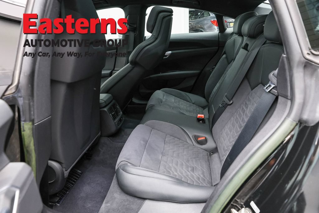 Used 2022 Audi e-tron GT Premium Plus AWD/4WD image 23